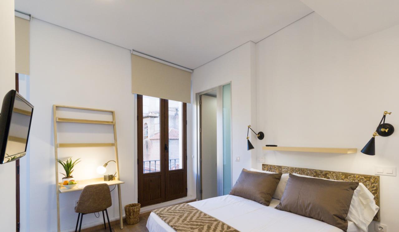 The Bridge Huertas Hotel Madrid Exterior foto